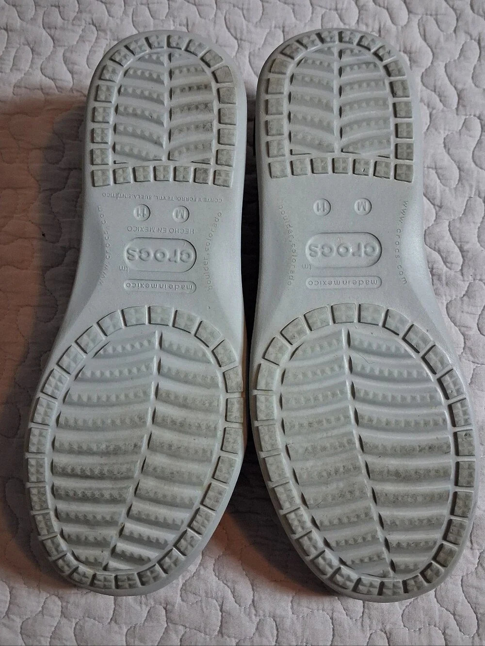 Crocs Santa Cruz Men’s Size 11 E Loafer Gray Slip On Shoes Comfy Casual Boat